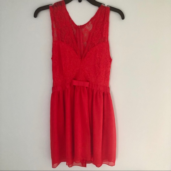 Red lace, sweetheart neckline dress - Picture 1 of 2